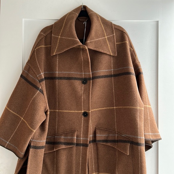 CLOSED Official Plaid Poncho-Style Coat NWT - Picture 2 of 8